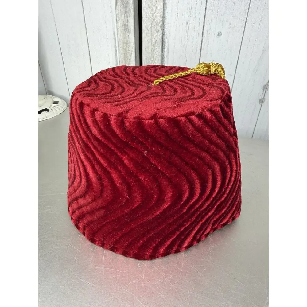 Vintage Fez-O-Rama Velvet Red Quilted With Gold Tassel Size XXL Made USA